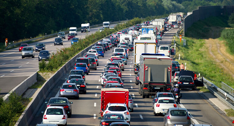 人気の観光地で「駐車場が見つからない!」を解決する方法